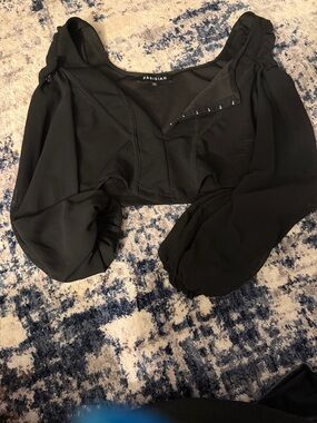 Parisian Works Black Puff Sleeve Cropped Blouse